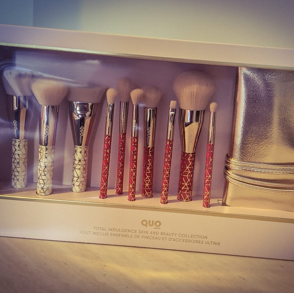 QUO Makeup Brush Set